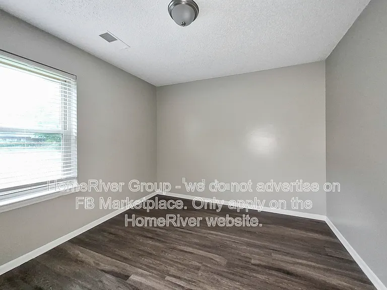 2366 Champaign St — Photo 15
