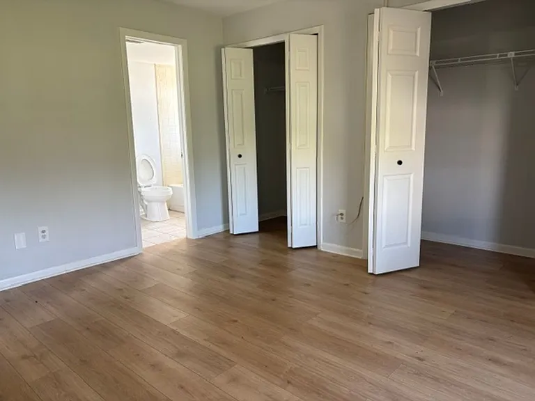 1110 SE 9th Ct — Photo 10