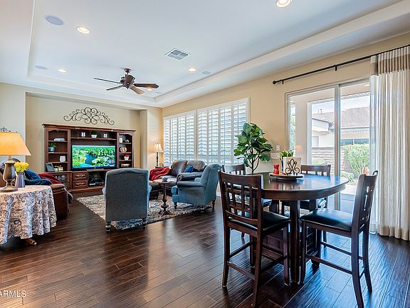 4th image of 1410 E VERDE Boulevard