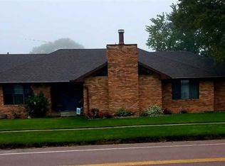 513 Main St, North Sioux City, SD 57038