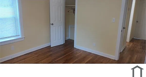 1368 Diamond Ave SE — Photo 11