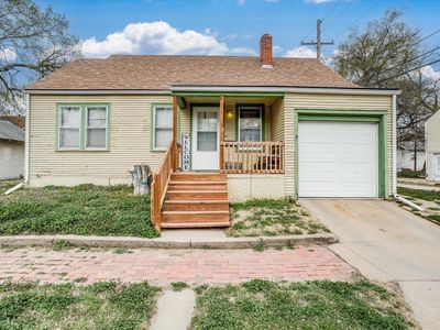 807 N Poplar St, Hutchinson, KS, 67501