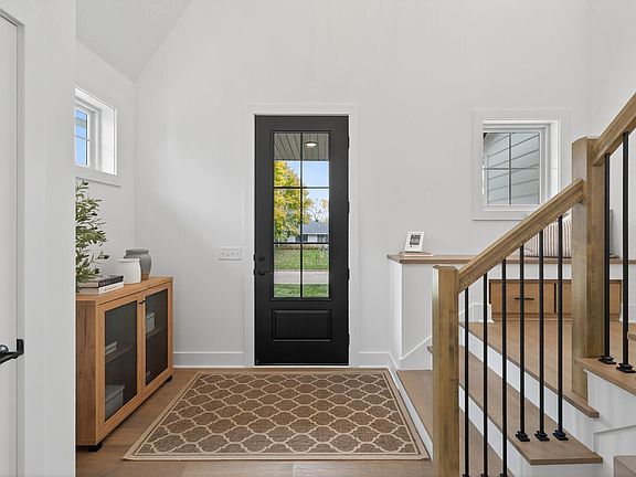 5th image of 5908 Drew Ave S