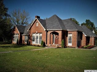 1616 Sherwood Oaks Dr SW, Decatur, AL 35603