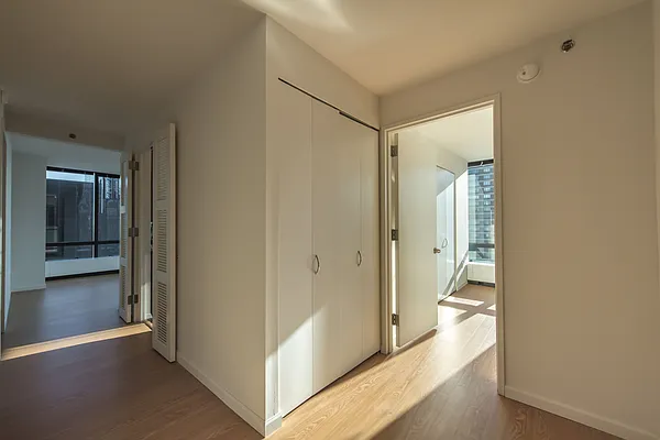 Rented by Solow Realty | media 22