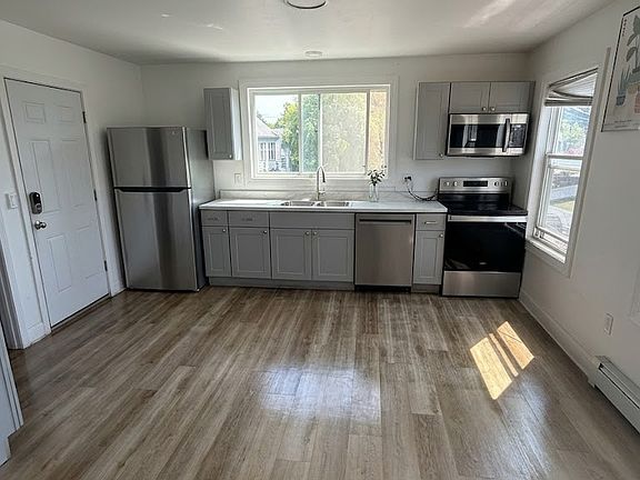 3rd image of 114 Sawyer St APT 4