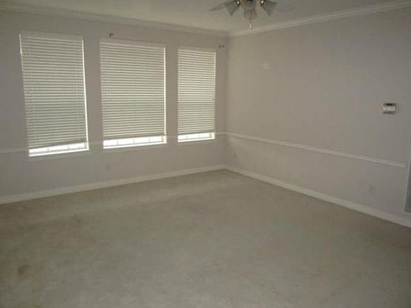 5th image of 1426 Meadow Lakes Dr
