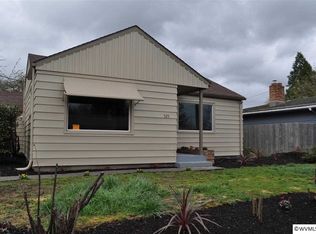 525 E Elmore St, Lebanon, OR 97355