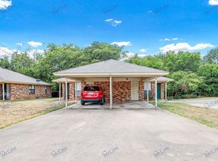 411 Rockcrest Dr APT B, Cleburne, TX 76033