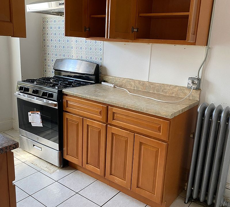 1st image of 61-12 37th Ave #2