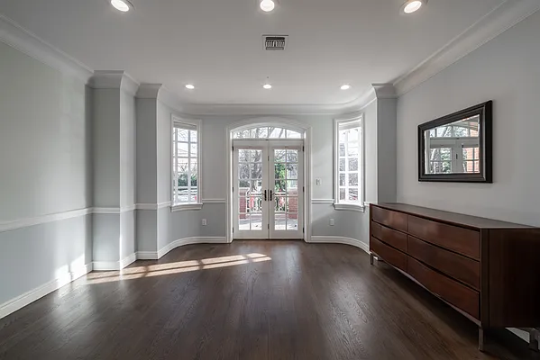 Rented by Joel Scharf, LREB | media 3