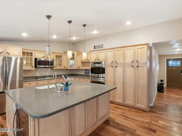 12218 Crested Butte Dr, Eagle River, AK 99577