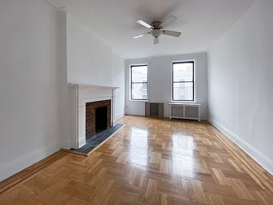 Rented by Kahen Properties | media 13