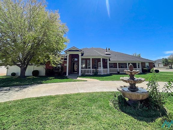 3rd image of 1903 Raintree Blvd