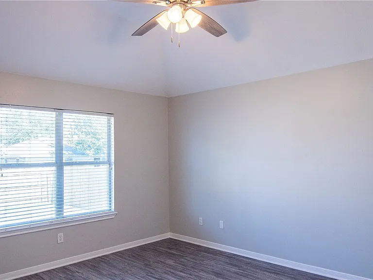 3739 Marielene Cir — Photo 9