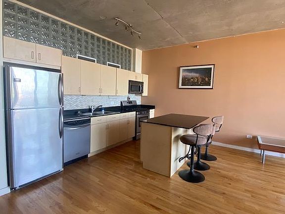 3rd image of 1720 S Michigan Ave APT 2702