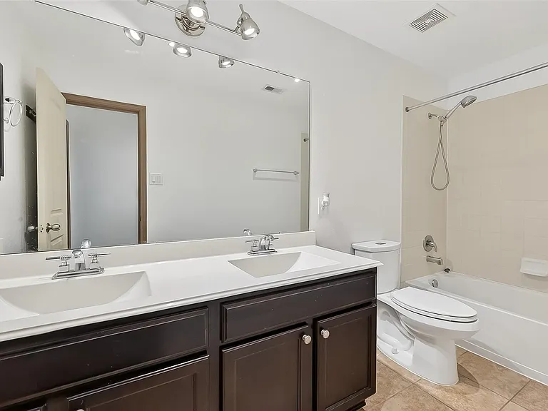 9322 Limestone Ranch Ln — Photo 32