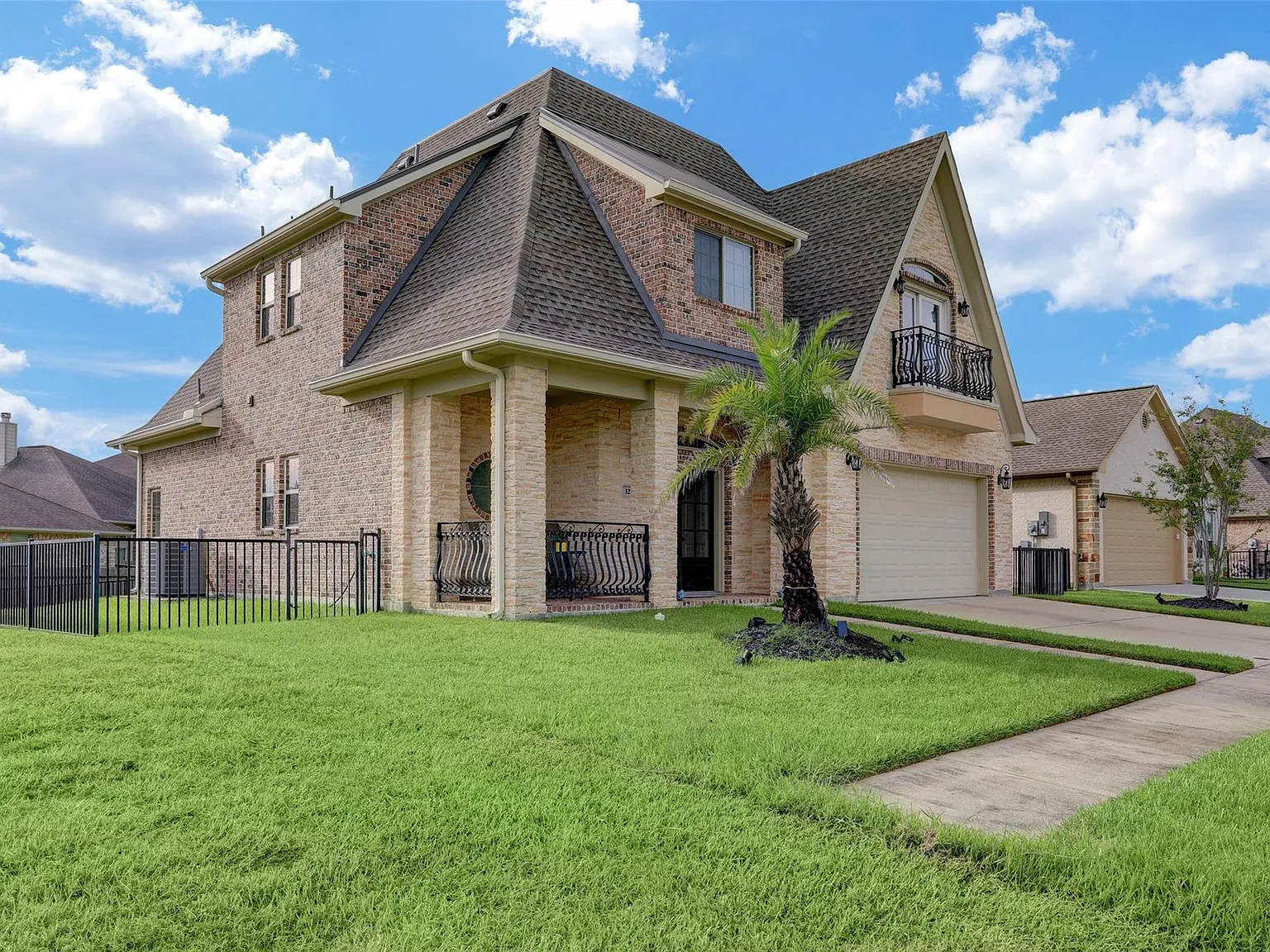 4 bed, 3.5 bath, 2631 sqft, $3,500 — Photo 3