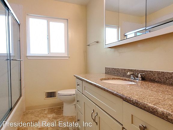 5th image of 1030 W Hamilton Ave #2