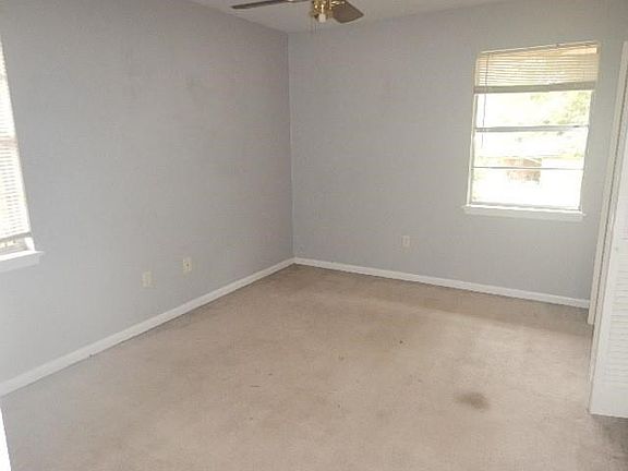 3rd image of 2210 Beck St