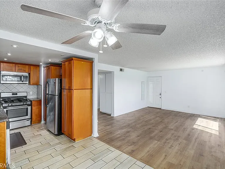 830 N Dalton Ave #111 — Photo 3