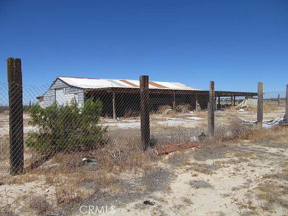 4th image of 10 C Ave