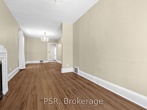 4th image of 459 Manor Rd E