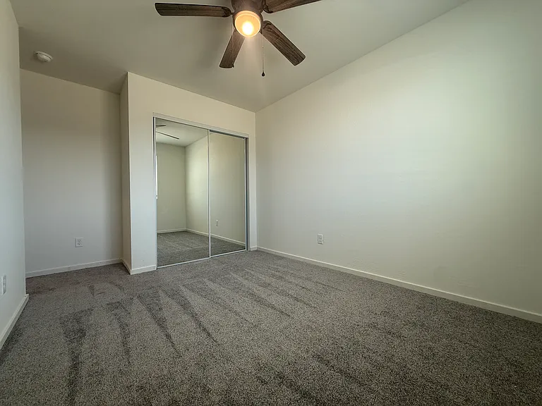 4037 S 12th St #205 — Photo 21