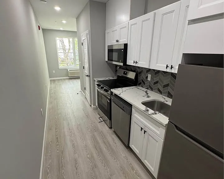 188 Lafayette St #103 — Photo 4
