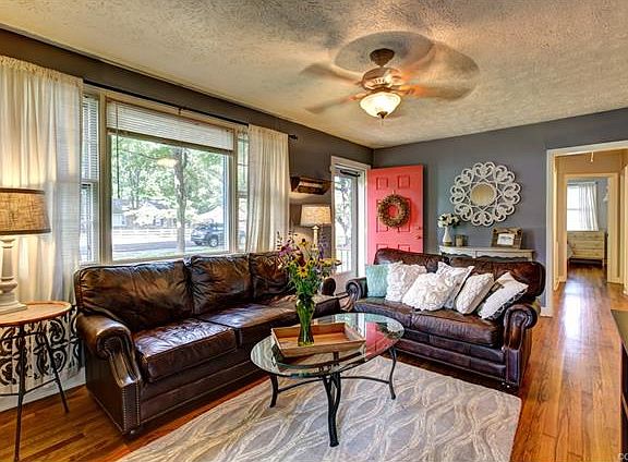 5th image of 8702 Avalon Dr