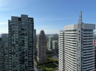 510 Curran Pl #LPH06, Mississauga, ON L5B 0J8