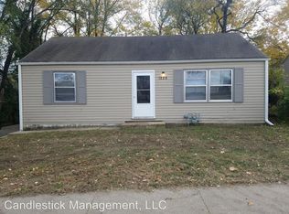 1225 SE 21st St, Topeka, KS 66607