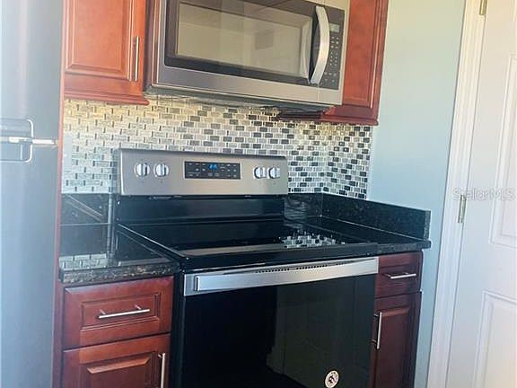 5th image of 1442 Covewood Ave
