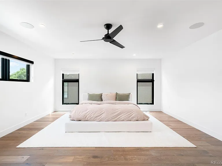2498 Wolff St — Photo 23
