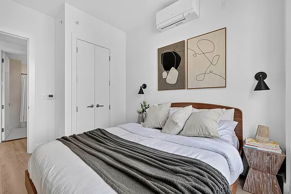 Bedroom, photo 2