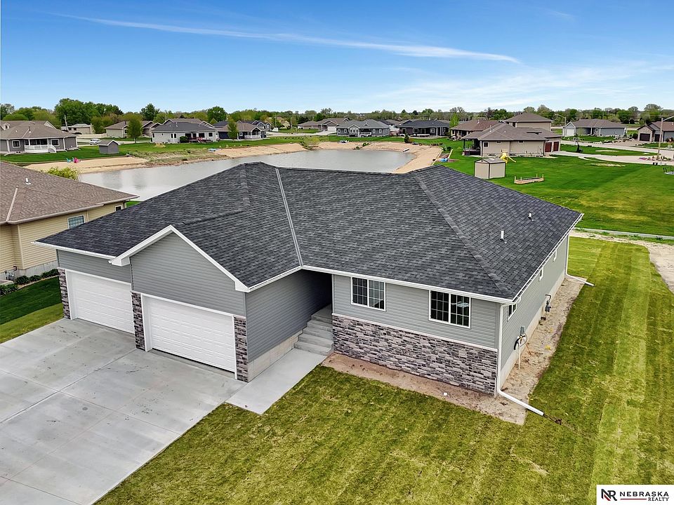 1st image of 4054 Northview Dr