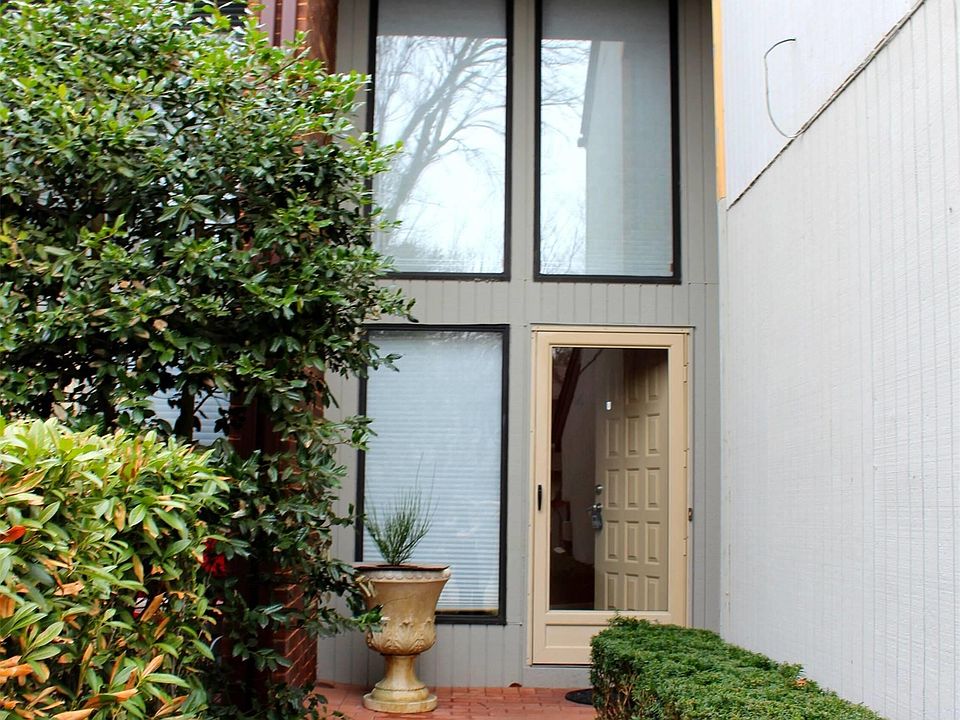 1st image of 86 Foxwood Drive #86