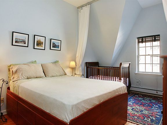 2nd image of 54 W 82nd St APT 5