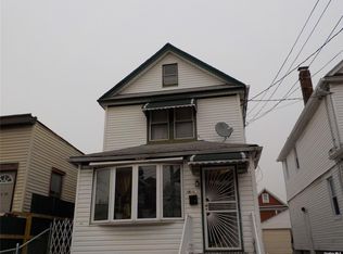10739 156th St, Jamaica, NY 11433