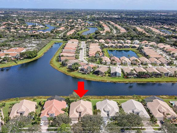 4th image of 13479 Barcelona Lake Cir