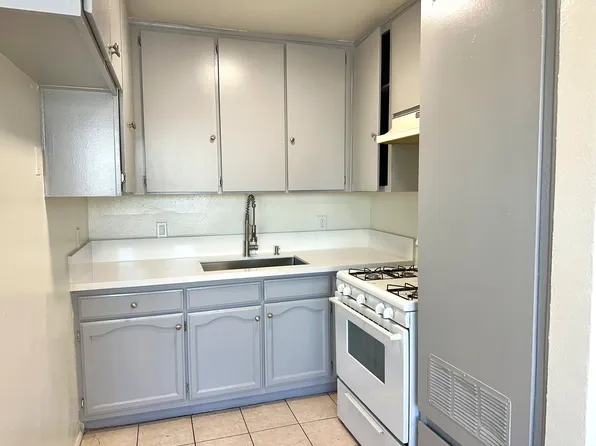 1495 Alamitos Ave APT A, Long Beach, CA 90813