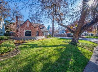 2789 Land Park Dr, Sacramento, CA
