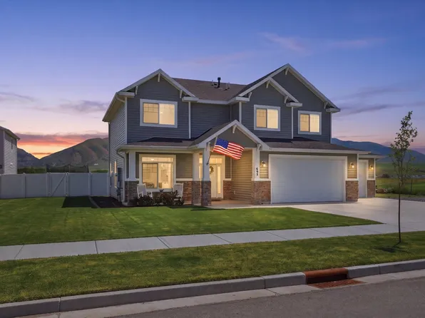 695 S 400 E, Hyrum, UT 84319