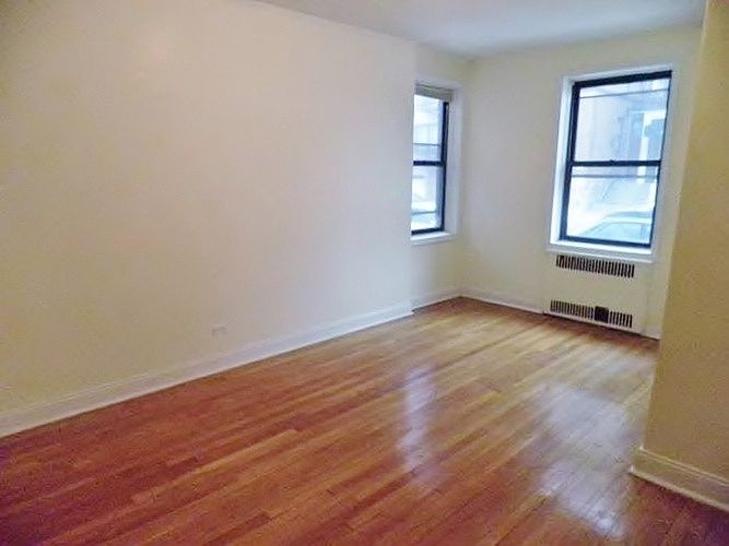 1st image of 4712 Skillman Ave