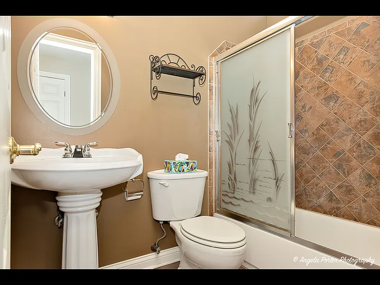 203 Springbrook Ct — Photo 16