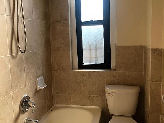 5th image of 1106 Morrison Ave #4