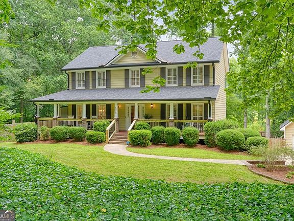 2nd image of 575 Teresa Ln