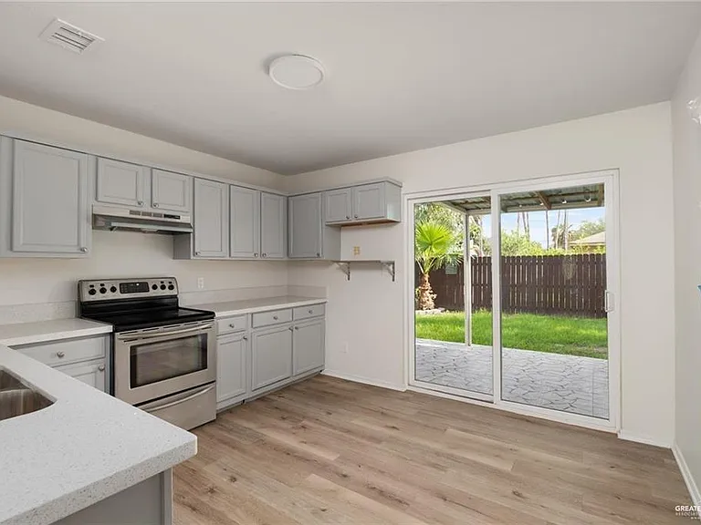 3503 San Esteban St — Photo 2