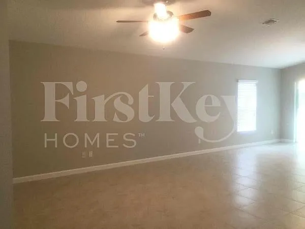 991 SW Dubois Ave — Photo 15