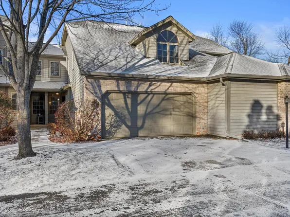 17875 West Wisconsin AVENUE #B, Brookfield, WI 53045